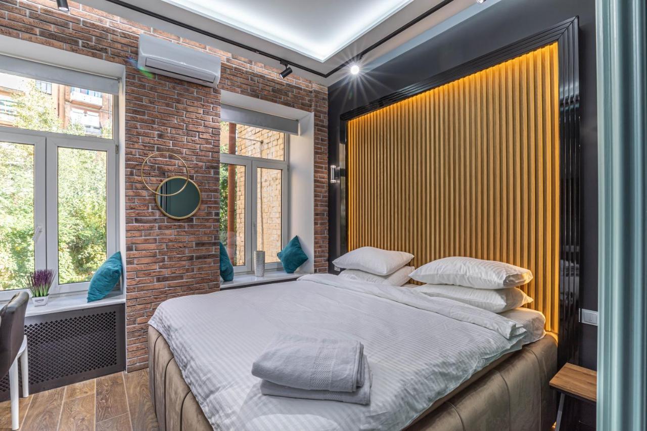 Luxury Urban Lofts Across Baseina 5А & Arena Daire Kiev Dış mekan fotoğraf